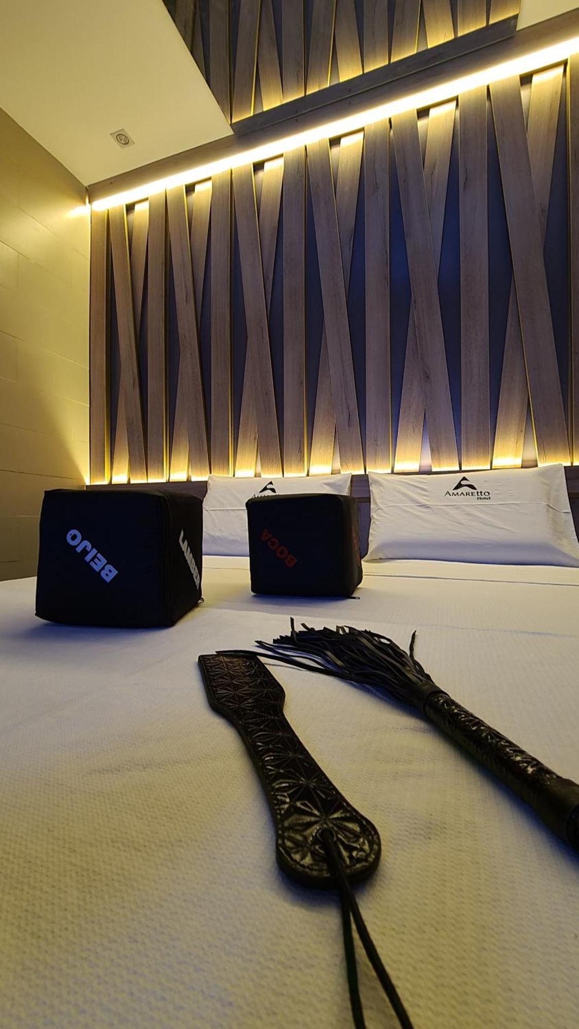 Amaretto Motel - Adults Only Arcoverde Ngoại thất bức ảnh